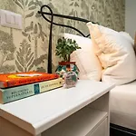 Casa Il Tramonto Sunset House 펜션 구알도카타네오